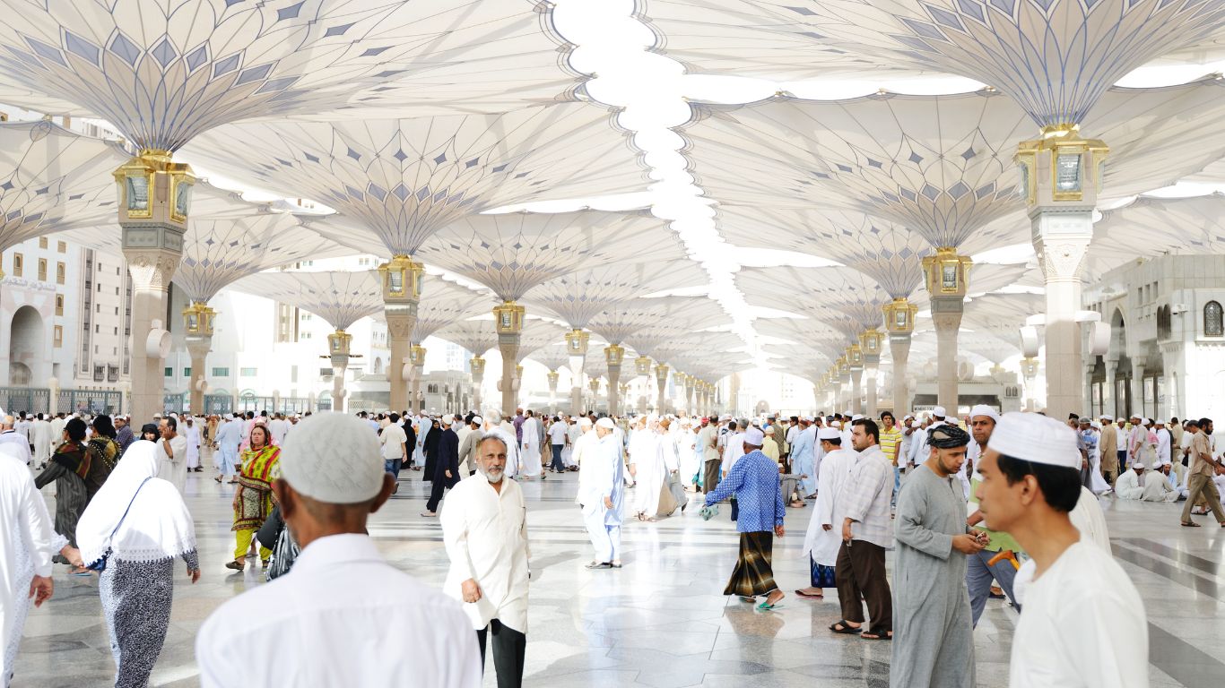 15 Days Umrah Packages from Mumbai : Benefits and Prices